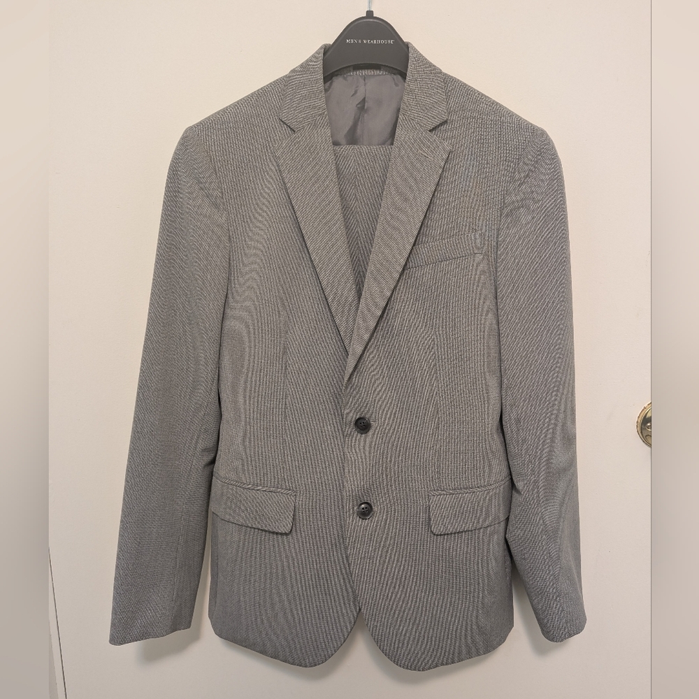 J. Ferrar Grey 36S Suit - 28x30 Pants